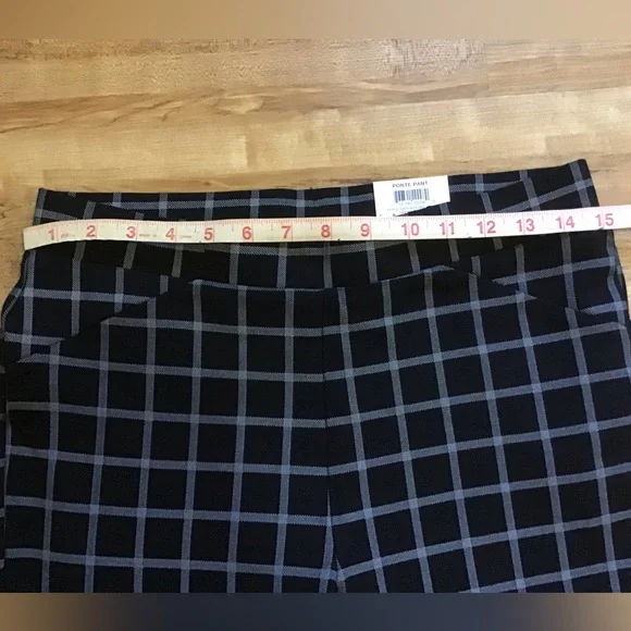 NWT Women’s Plaid Ponté-Knit Boot-Cut Pull-On Pants - Picture 13 of 16